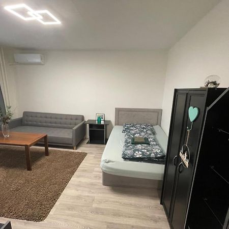 Apartman Sabo Komenskeho Košice Eksteriør bilde